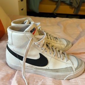 Nike Blazers mid 77 (youth size 7, equivalent to a womens 8.5)